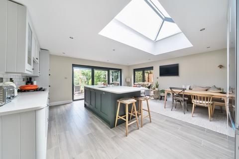6 Anton Road, Andover, SP10 2EN