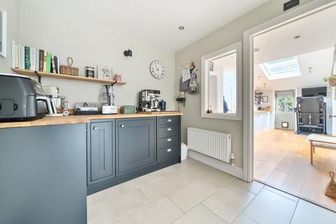 6 Anton Road, Andover, SP10 2EN