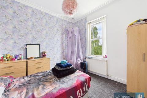16 Easby Road, Bradford, BD7 1QX