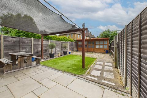 8a Park Road East, Uxbridge, UB10 0AQ