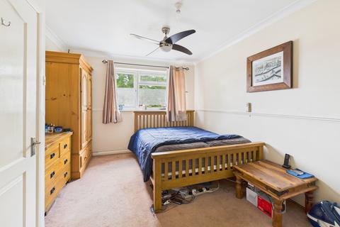 8a Park Road East, Uxbridge, UB10 0AQ