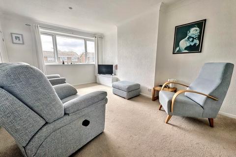 2 bedroom flat for sale, Ferndown