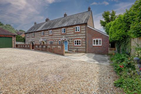 undefined, Parva Cottages, Charlton Marshall