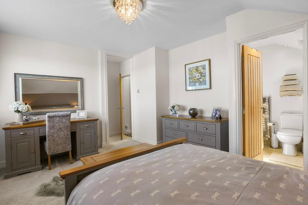 Master to En-Suite