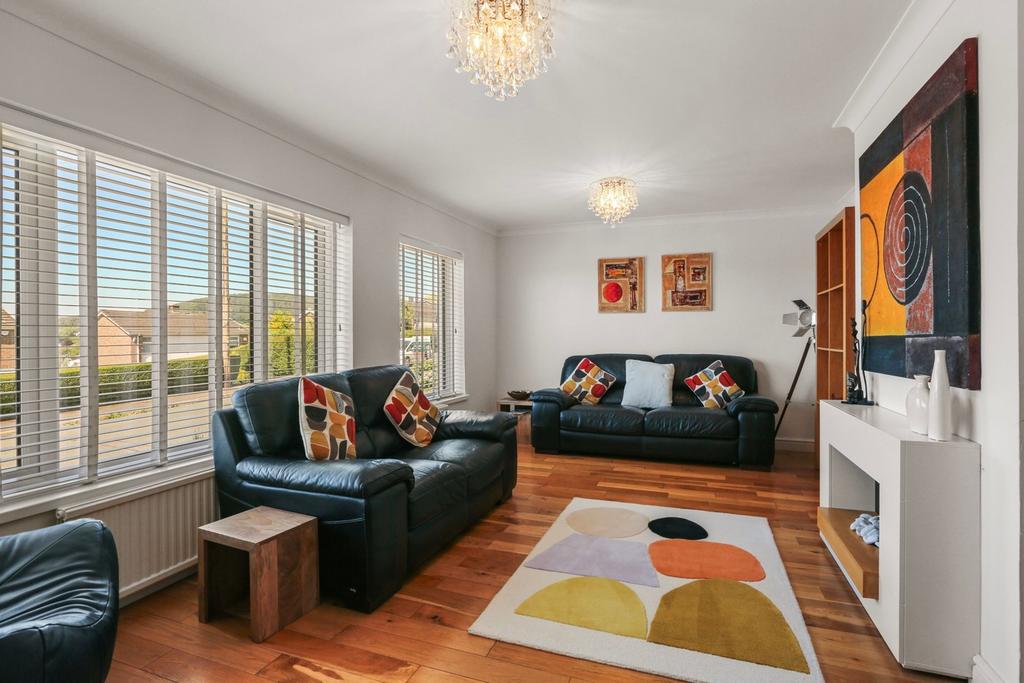 Front facing lounge