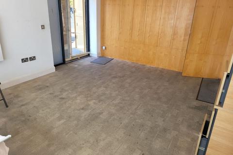 29 Watson Place, London, SE25 5EX