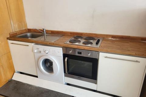 29 Watson Place, London, SE25 5EX