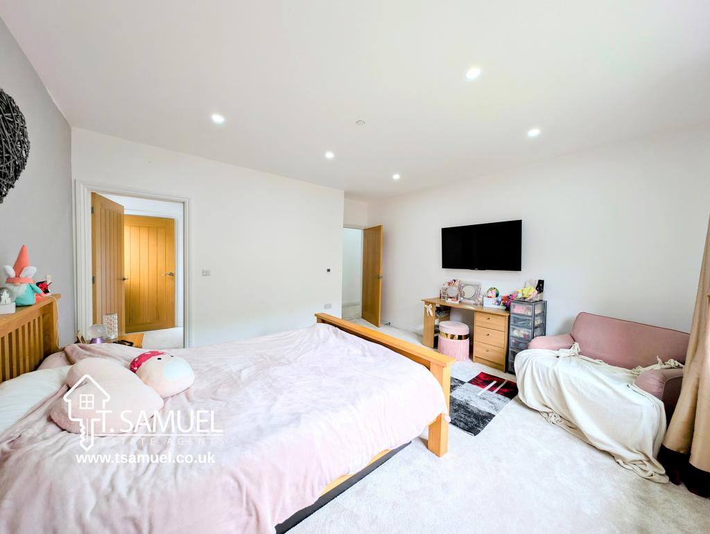 Bedroom 4