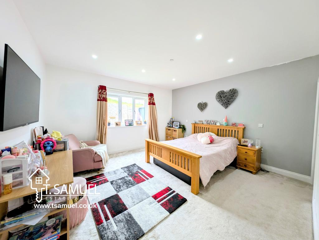 Bedroom 4