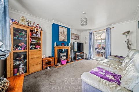 20 Robeck Road, Ipswich, IP3 0HN