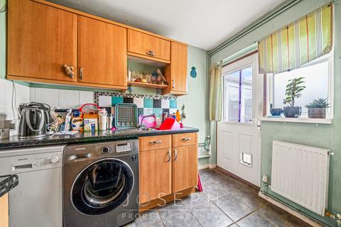 20 Robeck Road, Ipswich, IP3 0HN