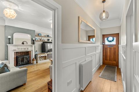 16 Drury Road, Colchester, CO2 7UX