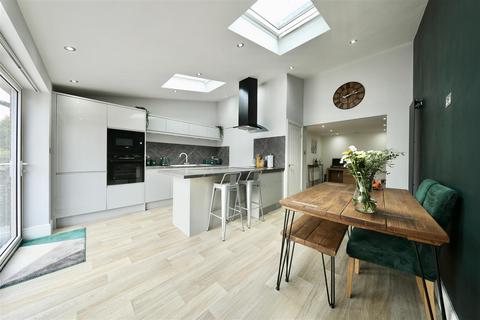 21 Belgrave Drive, Hull, HU4 6DR