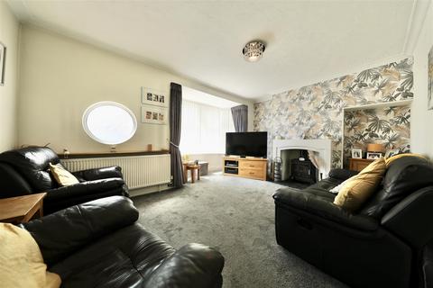 21 Belgrave Drive, Hull, HU4 6DR