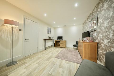 21 Belgrave Drive, Hull, HU4 6DR