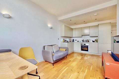 1 bedroom apartment to rent, Western Avenue, Perivale, Greenford, UB6