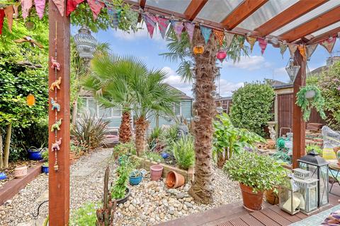3 bedroom semi-detached house for sale, Beverley Gardens, Southend-on-Sea, Essex, SS2