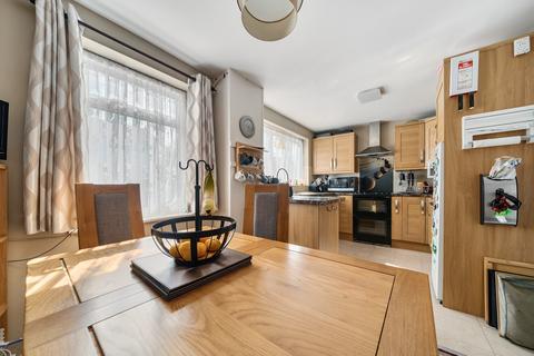 undefined, Beale Street, Bedfordshire LU6