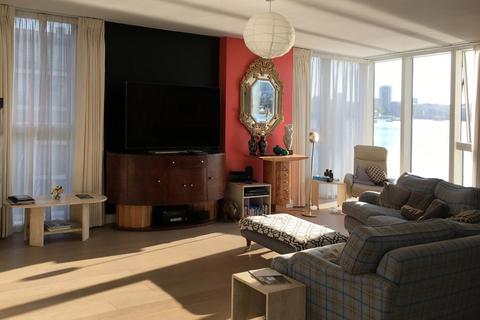 3 bedroom apartment for sale, River Gardens Walk Greenwich SE10