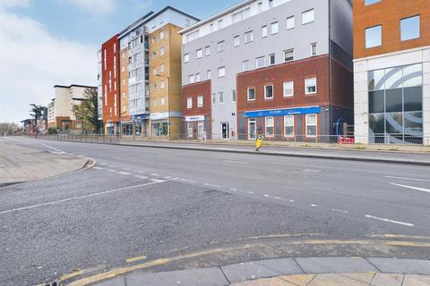 High Street, Slough SL1