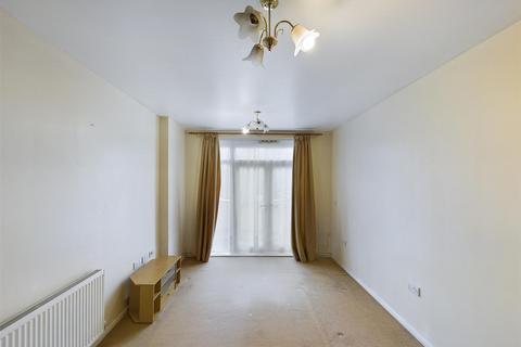 1 bedroom apartment for sale, High Street, Slough SL1