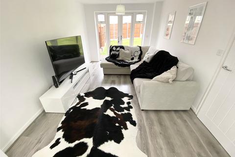 3 bedroom detached house for sale, Oak Trees Avenue, Ketley, Telford, Shropshire, TF1