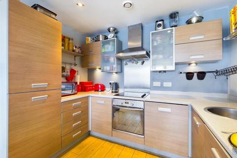 2 bedroom apartment to rent, The Quartz, Birmingham, B18 6
