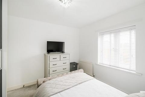 48 The Square, Loughton, IG10 3FE