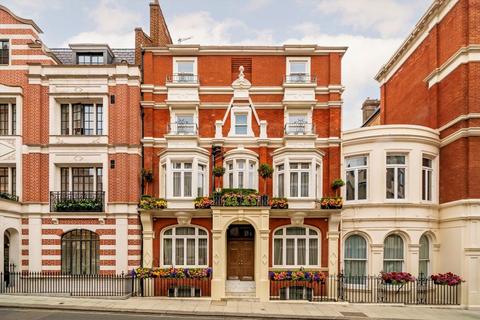 undefined, Chesterfield Hill, London W1J