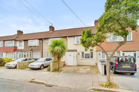 84 Rochford Way, Croydon, CR0 3AH