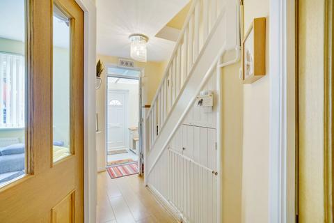 84 Rochford Way, Croydon, CR0 3AH