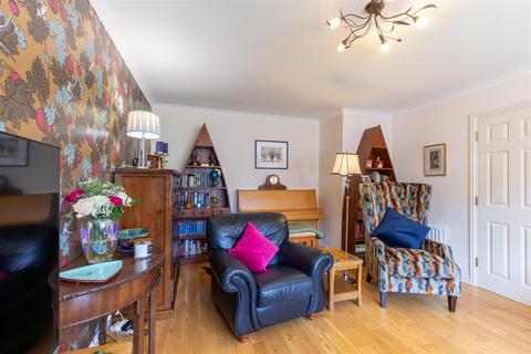 41 Abbey Lane, Errol, Perth, PH2 7GA