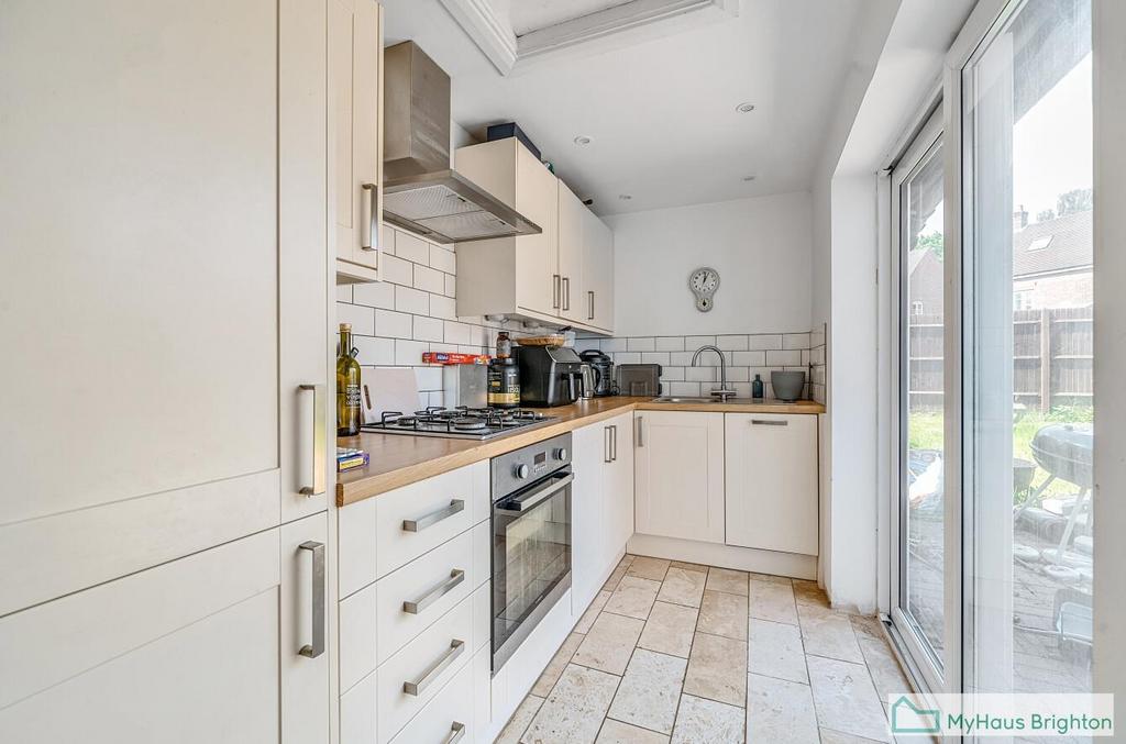 Ee7986f6-c041-45b8-972d-f7d12e75cc18.jpg