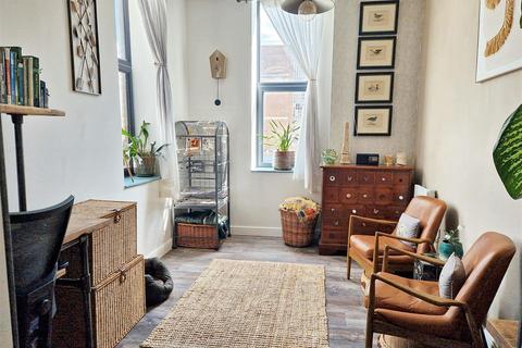 1 bedroom flat for sale, New Road, Rochester