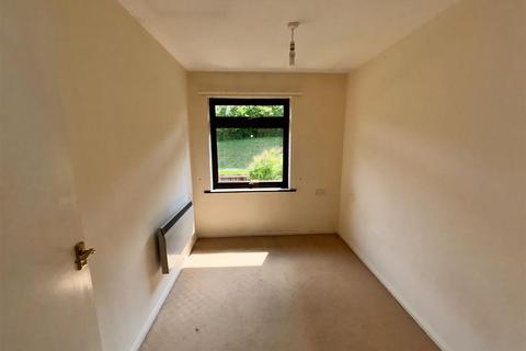 2 bedroom apartment for sale, Dove Close, Princes Park, Chatham