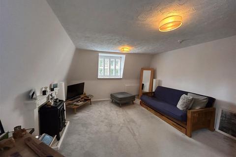 1 bedroom flat for sale, Darwin Court, Gravel Walk, Rochester