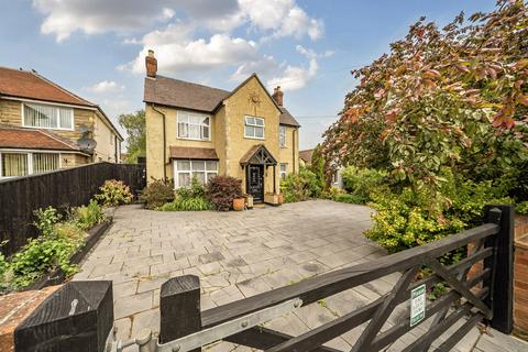 5 bedroom detached house for sale, Stallpits Road, Shrivenham, Oxfordshire, SN6
