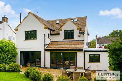71 Westgate, Guiseley, Leeds, LS20 8HH