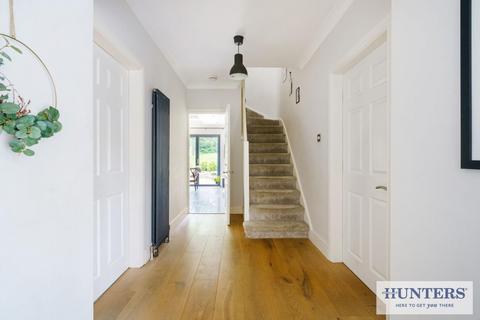 71 Westgate, Guiseley, Leeds, LS20 8HH