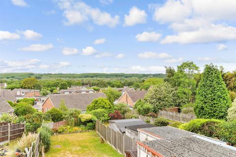 8 Chestnut Drive, Sturry, Canterbury, CT2 0NB