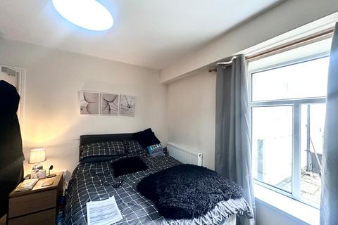 undefined, Treforest, Pontypridd CF37