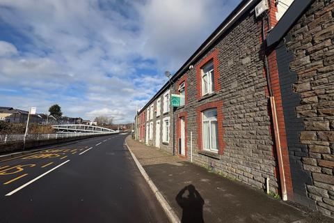 undefined, Treforest, Pontypridd CF37