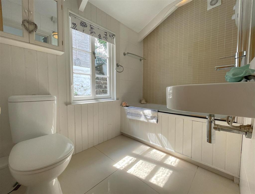 Bathroom .jpg