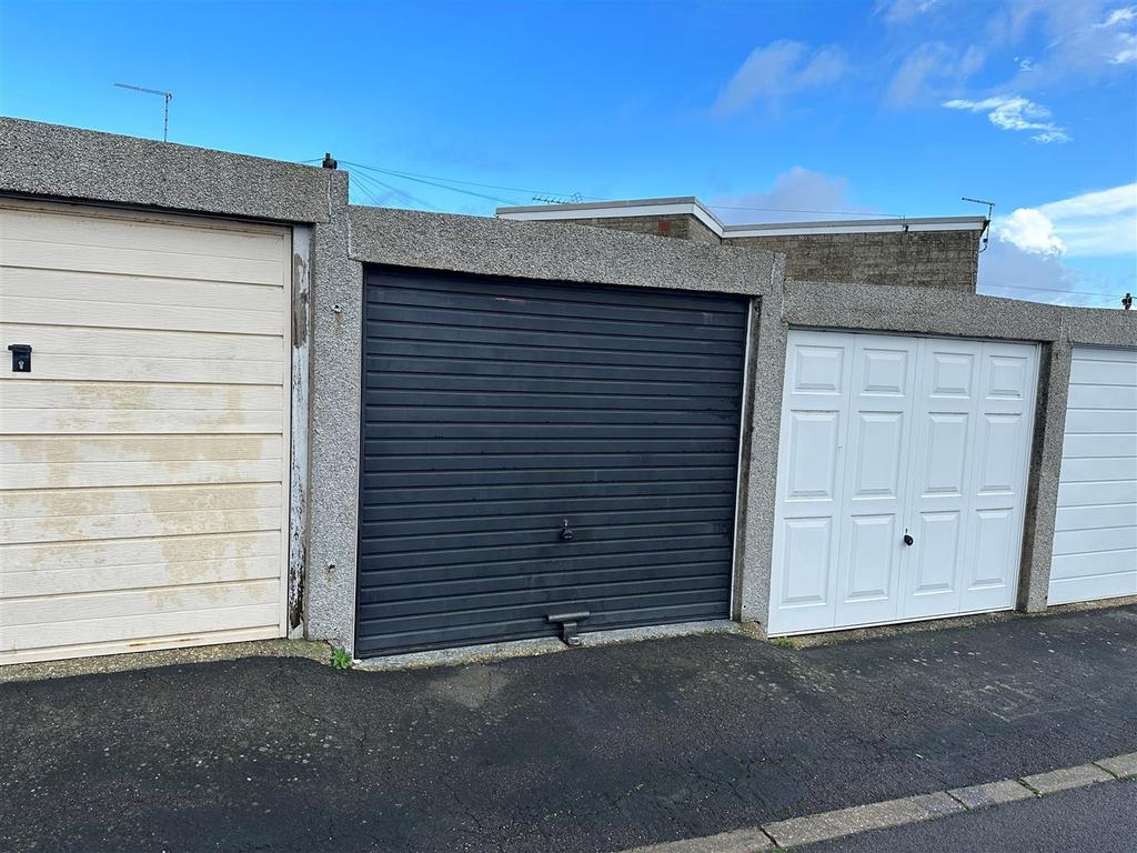 Garage.jpg