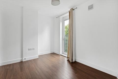 2 bedroom apartment to rent, Tria Apartments, London E2