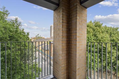 2 bedroom apartment to rent, Tria Apartments, London E2