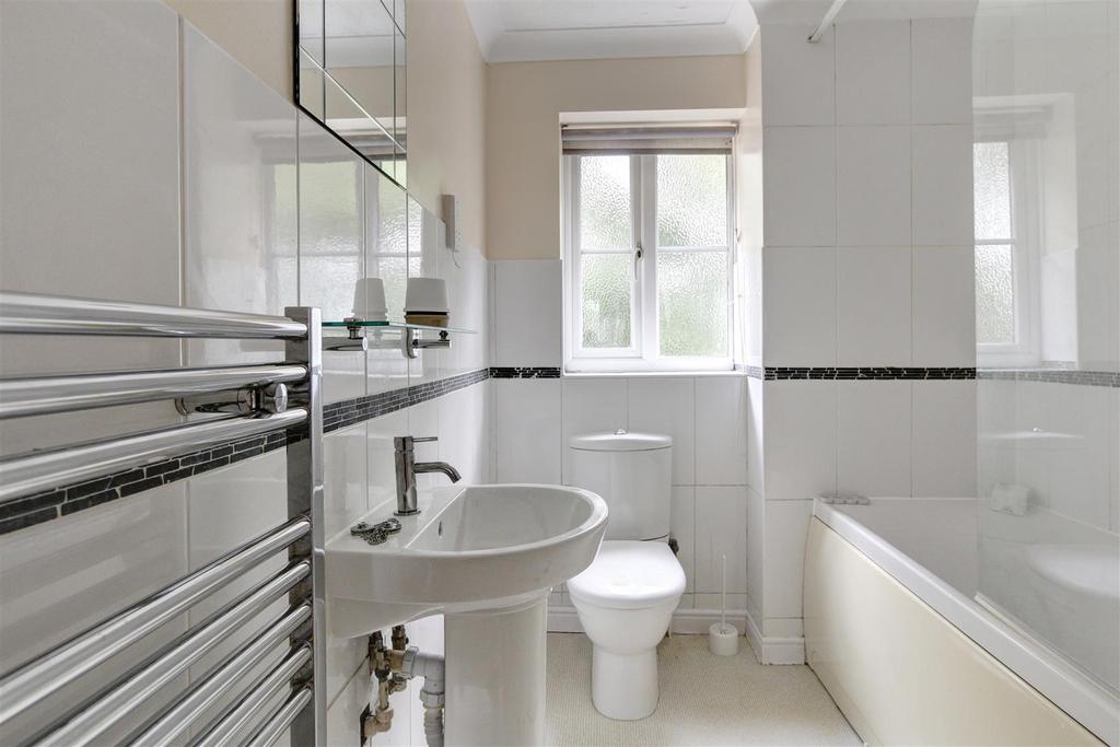 Bathroom.jpg