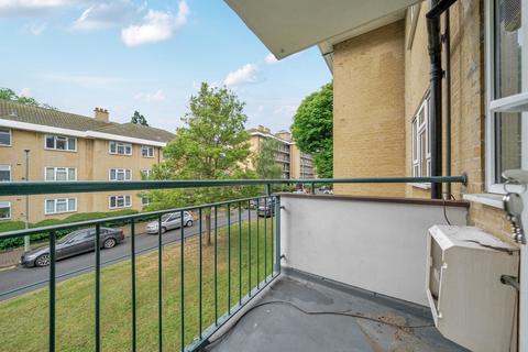 3 bedroom flat for sale, Weydown Close, Southfields, London, SW19