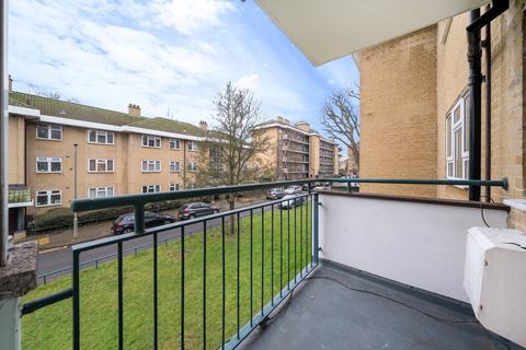 3 bedroom flat for sale, Weydown Close, Southfields, London, SW19