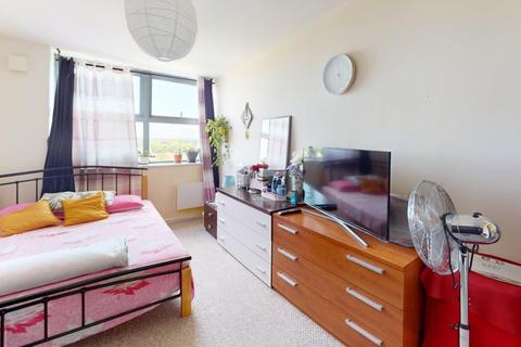 2 bedroom flat for sale, The Lumiere Building, Romford Road, London, E7